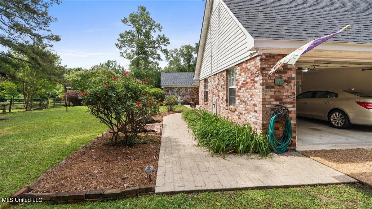 768 Lake Boulevard Vicksburg, MS 39180 - Photo 9 of 60 44-DSC02922