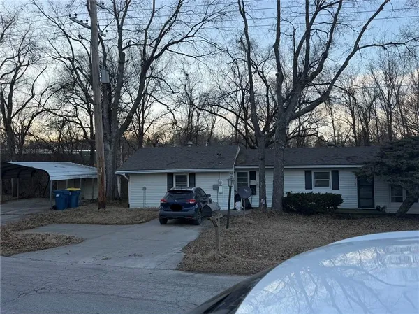 $170,000 | 408 West Murray Road, Liberty, MO 64068