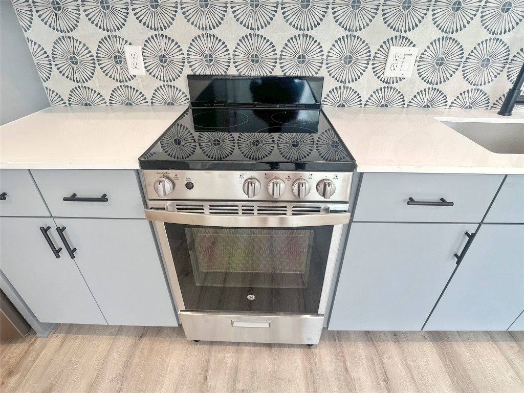 6107 Begonia Circle, Unit 3 Austin, TX 78741 - Photo 8 of 21 a close view of appliances