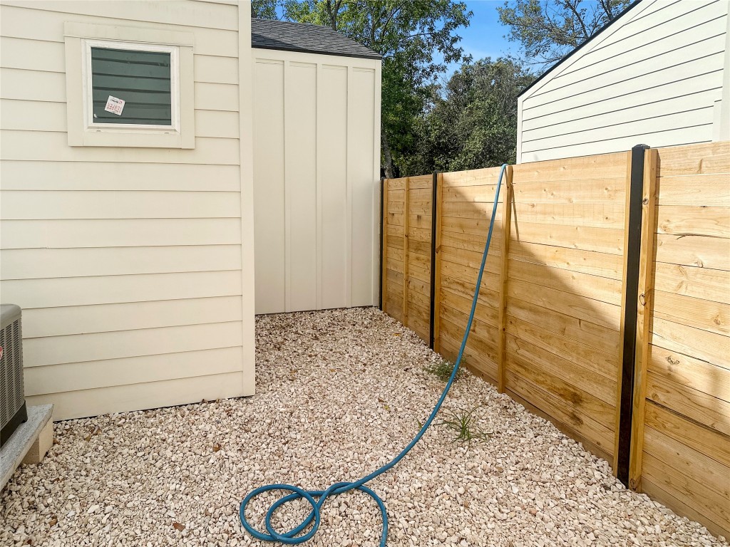 6107 Begonia Circle, Unit 3 Austin, TX 78741 - Photo 10 of 21 a view of a porch