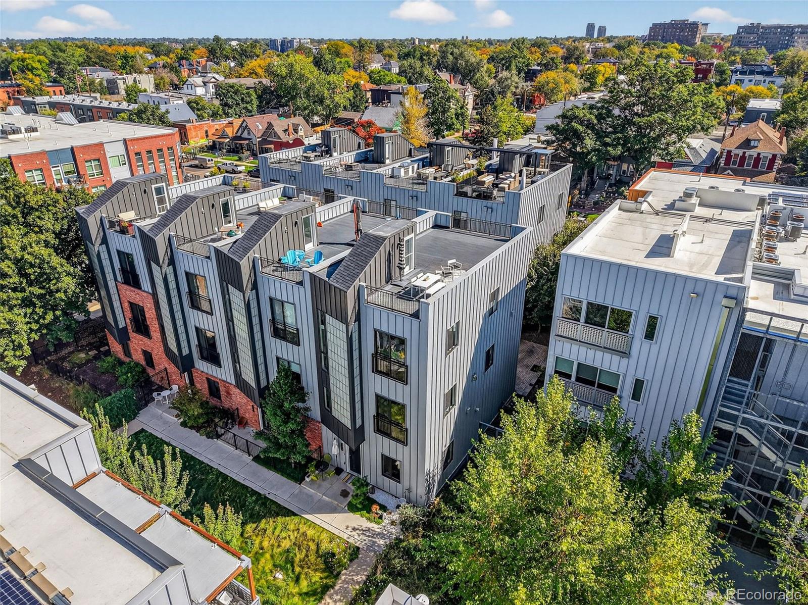 1150 26th Street Denver, CO 80205 - Photo 45 of 50 a picture of city view