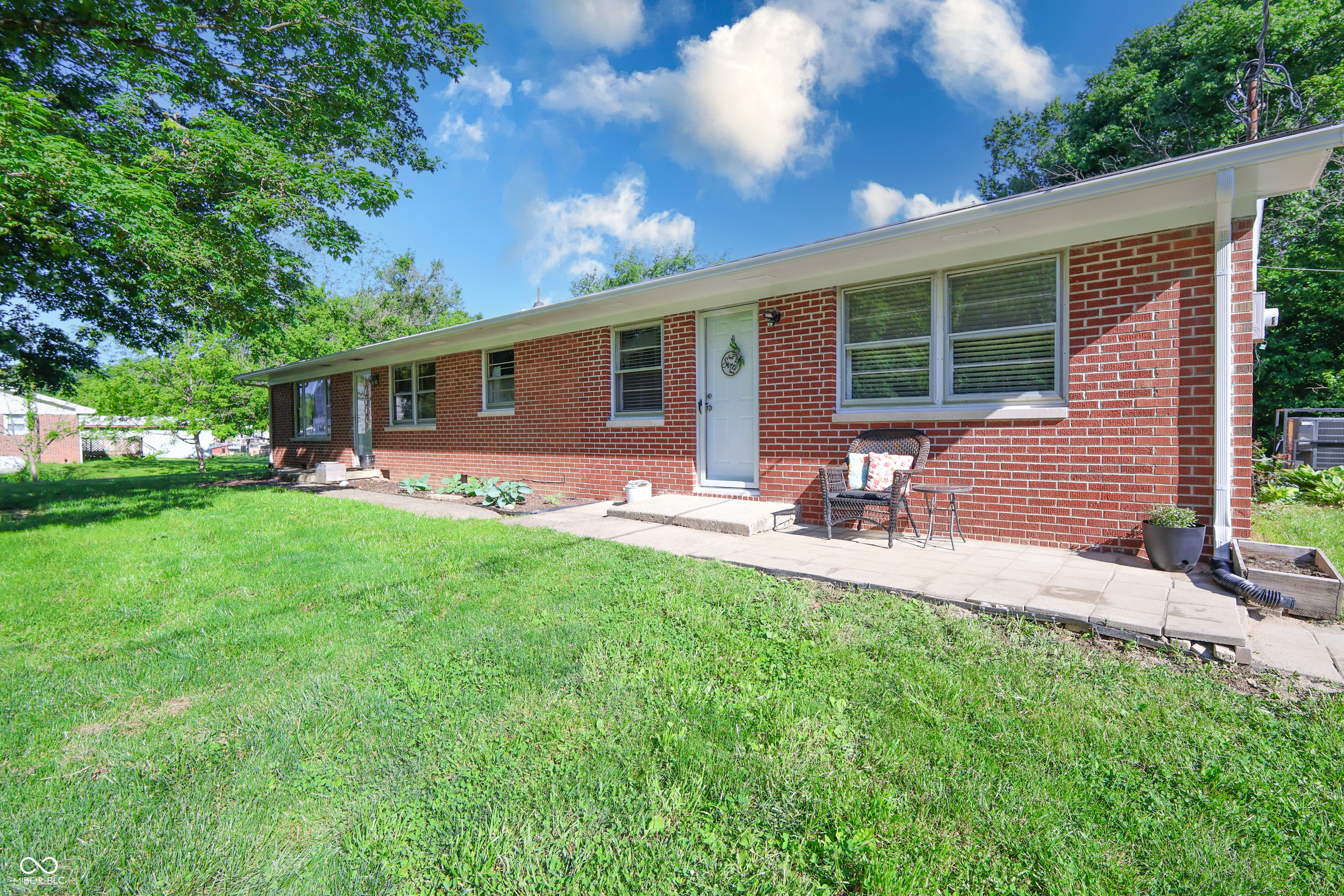 6310 East County Road 200 South