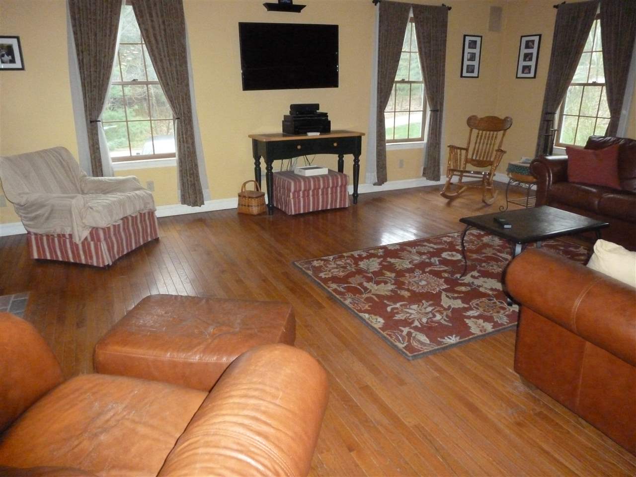 5 Abbey Road Bow, NH 03304 - Photo 4 of 9 Gallery Image 4