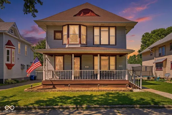 $305,000 | 330 West Broadway Street, Shelbyville, IN 46176