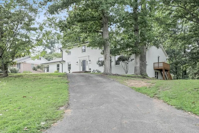 $730,000 | 136 Brian Drive, Spartanburg, SC 29307