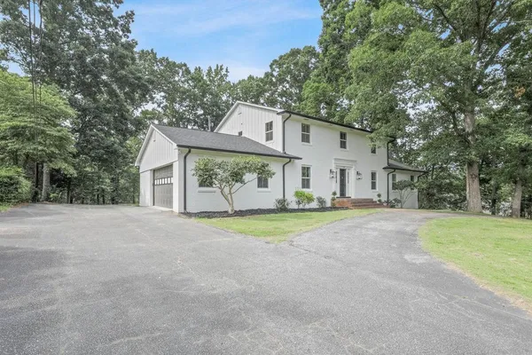 $730,000 | 136 Brian Drive, Spartanburg, SC 29307