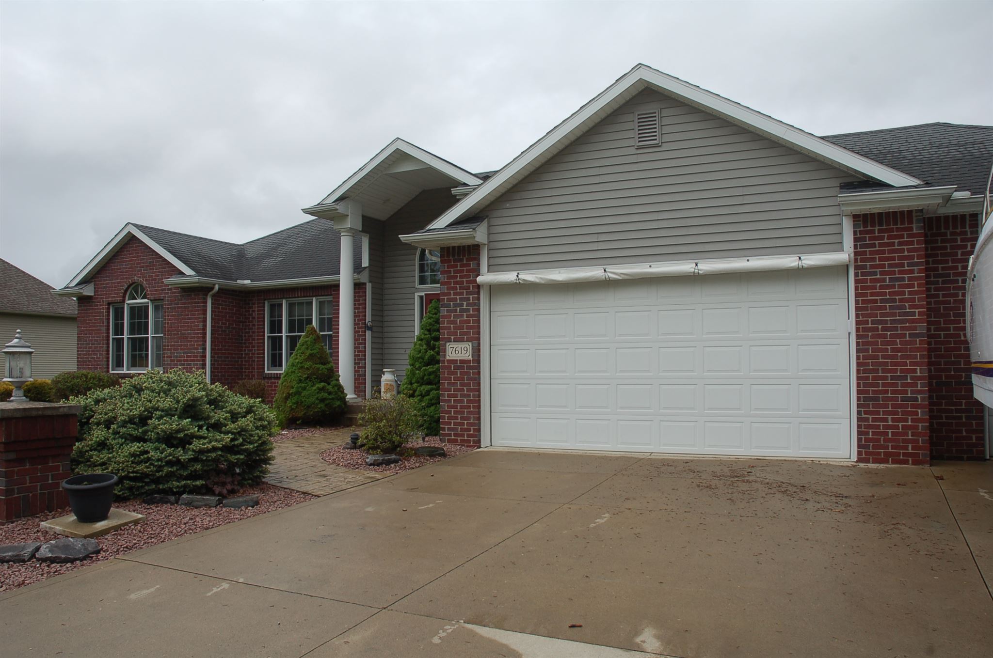7619 Popp Road Fort Wayne, IN 46845 - Photo 1 of 26