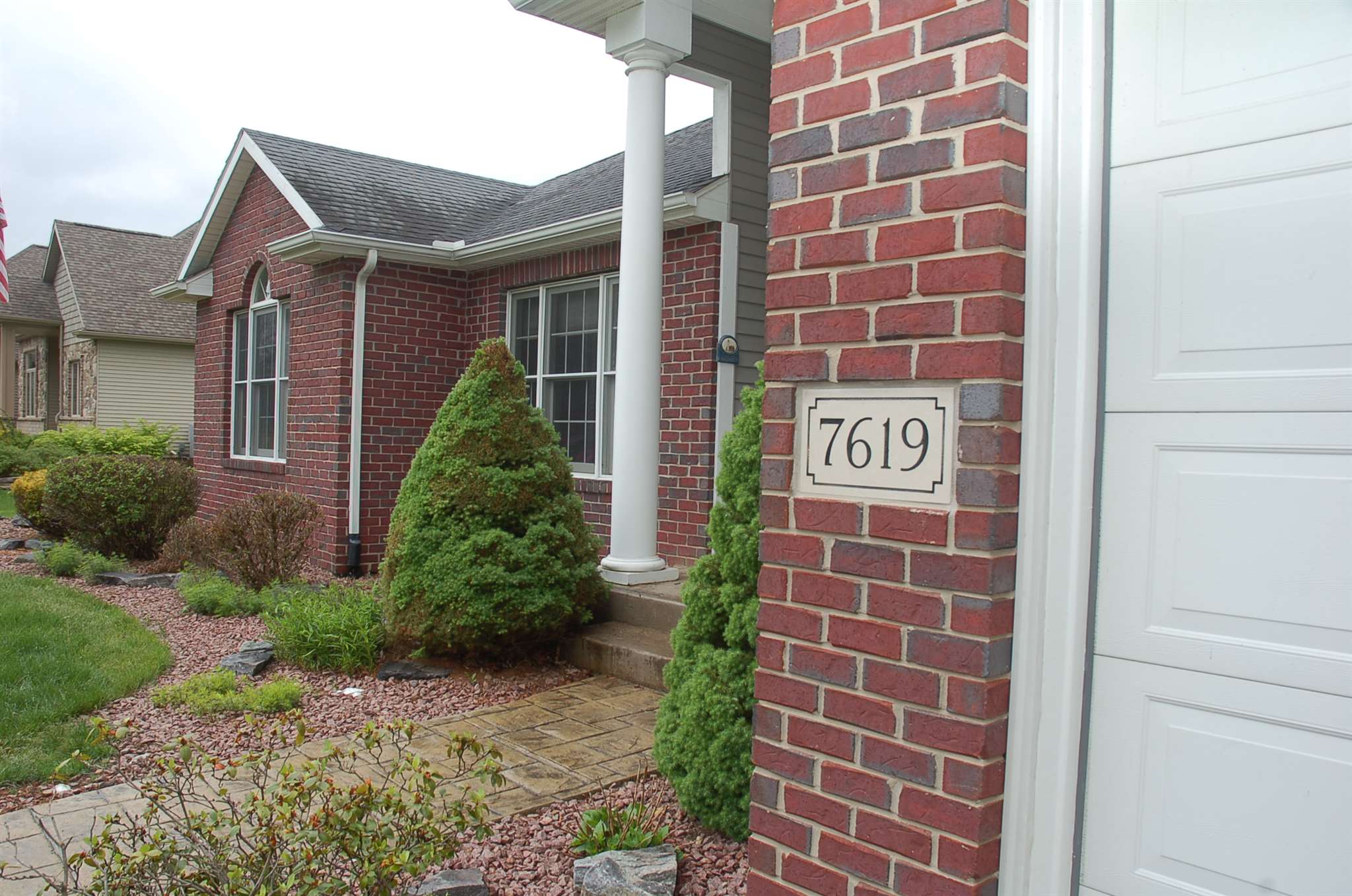 7619 Popp Road Fort Wayne, IN 46845 - Photo 2 of 26
