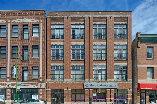 3747 North Clark Street, Unit 2N Chicago, IL 60613 - Photo 1 of 10 front view of an apartment building