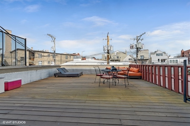 3747 North Clark Street, Unit 2N Chicago, IL 60613 - Photo 9 of 10 a view of a terrace with seating area