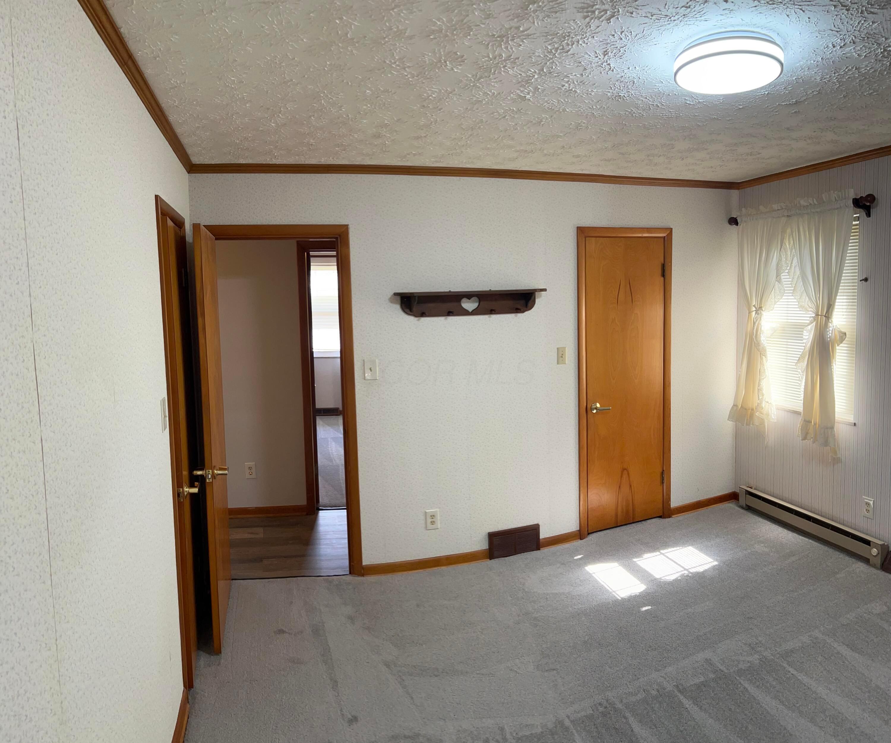372 Topsfield Road Columbus, OH 43228 - Photo 10 of 31 Bedroom #1