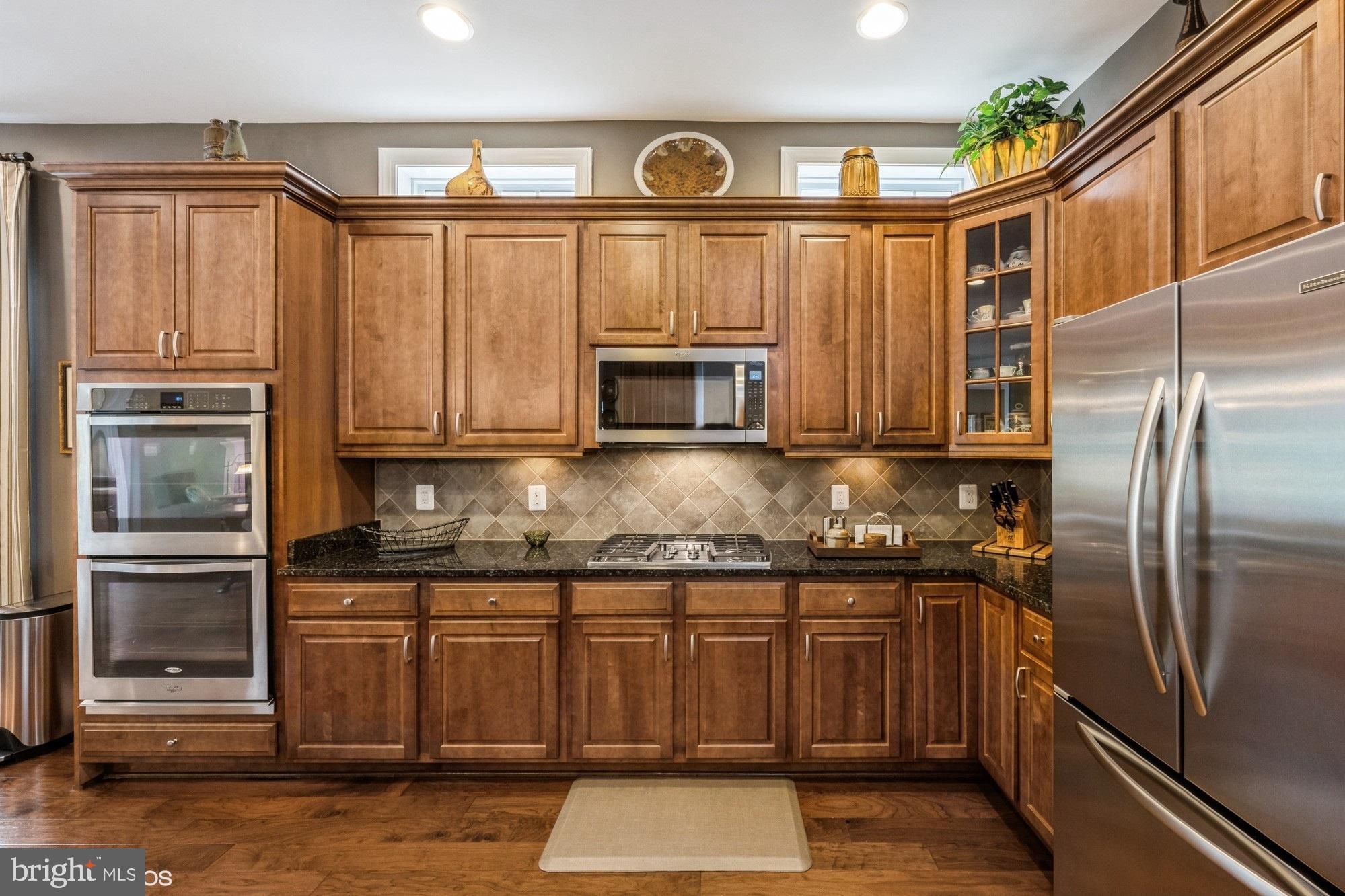 7420 Lees Command Boulevard Fredericksburg, VA 22407 - Photo 16 of 36 Kitchen stove area
