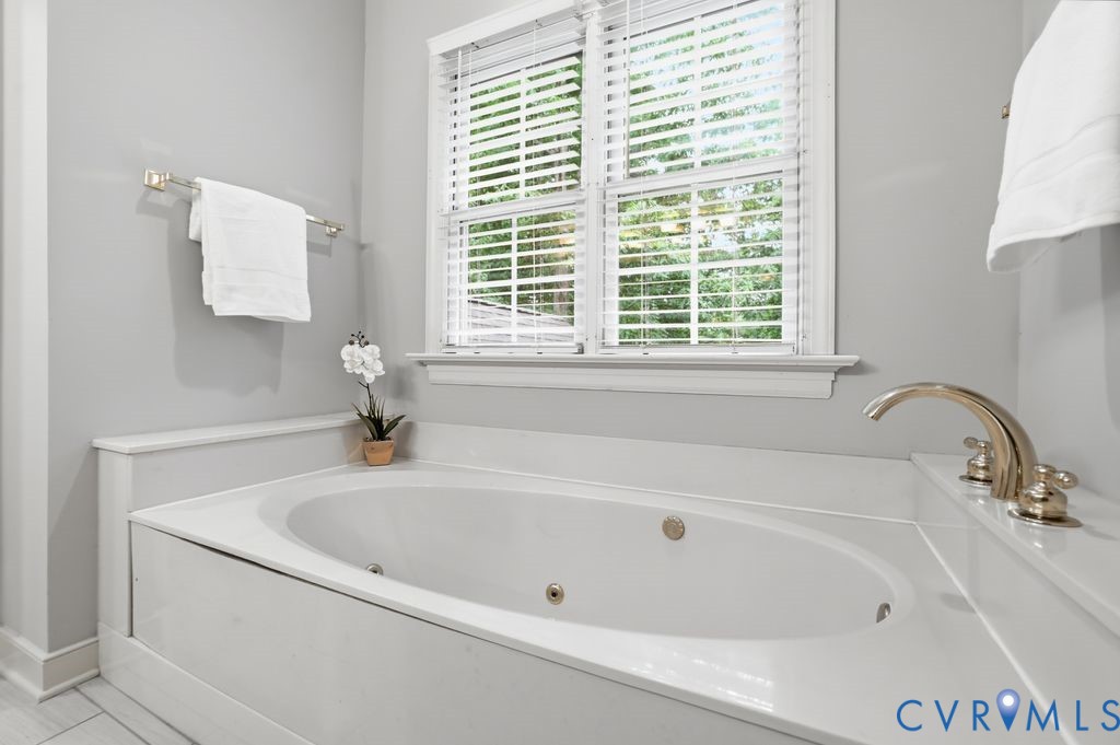 8608 Old Brompton Road Chesterfield, VA 23832 - Photo 29 of 48 Jacuzzi Tub
