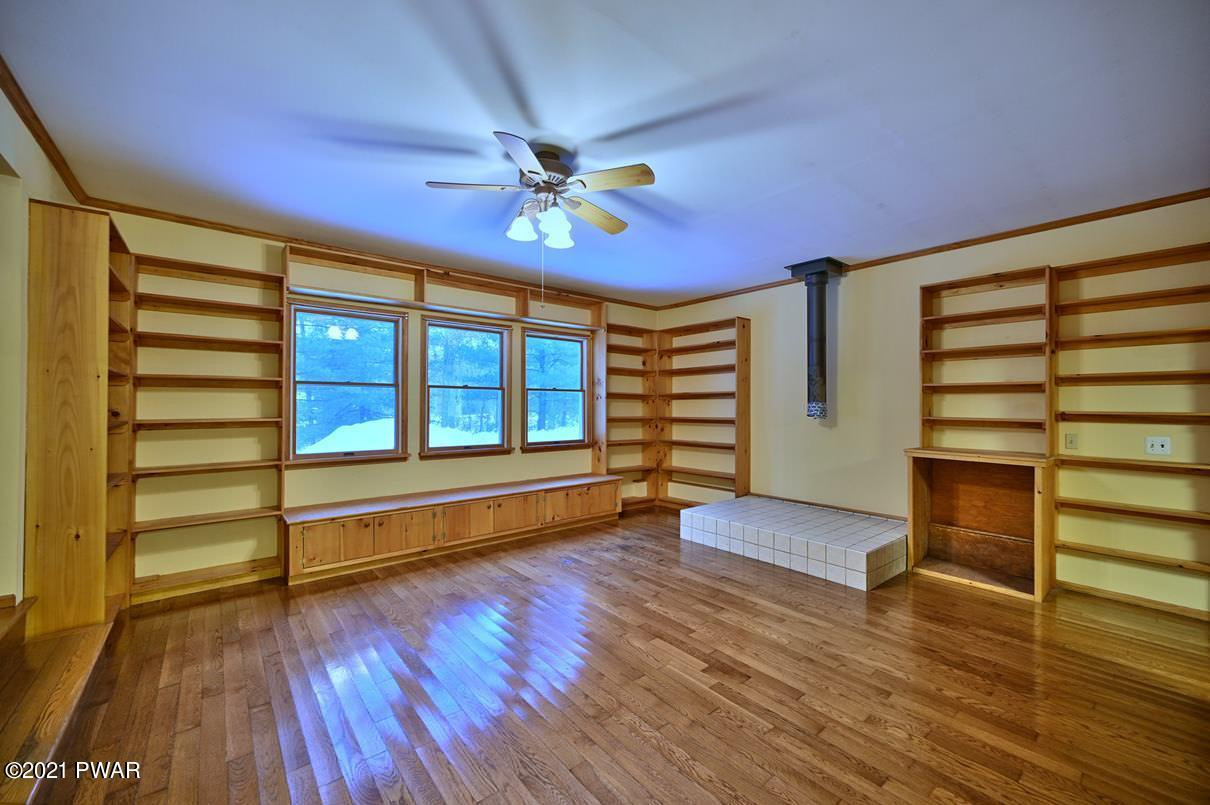 142 Market Road Greeley, PA 18425 - Photo 7 of 98