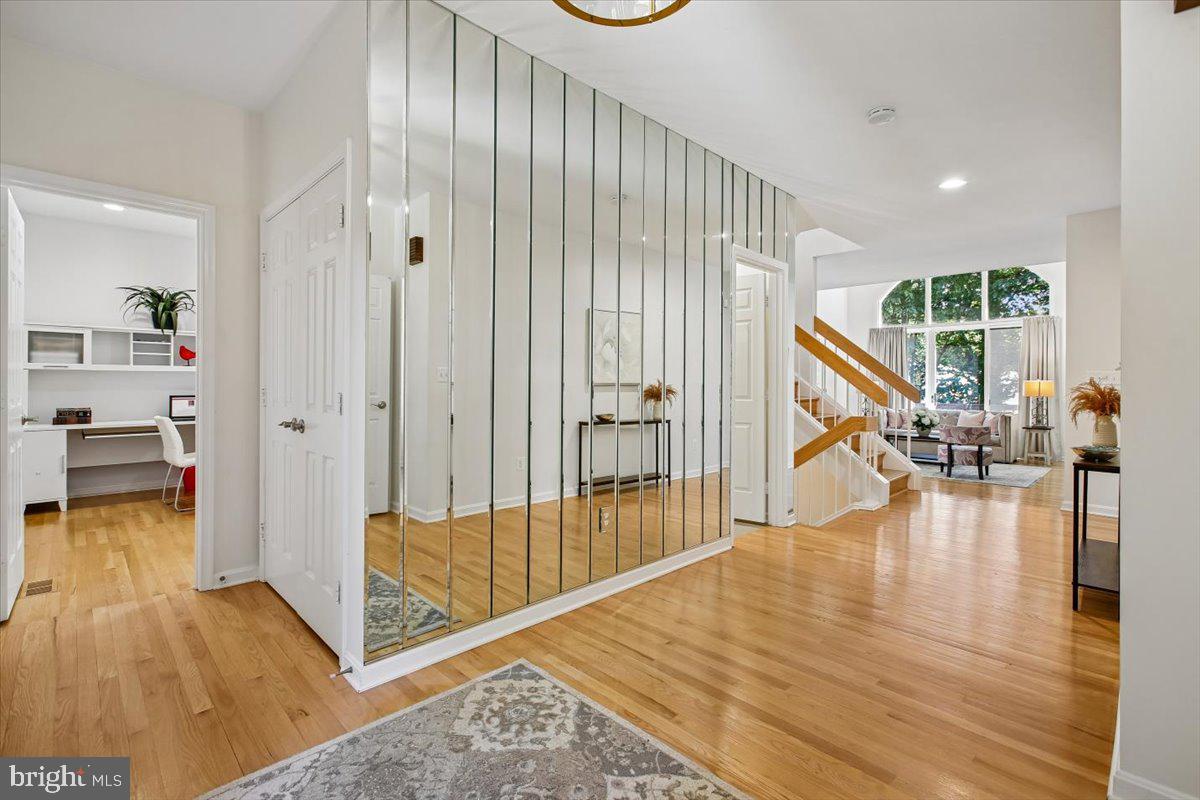 6113 Goldtree Way Bethesda, MD 20817 - Photo 6 of 78