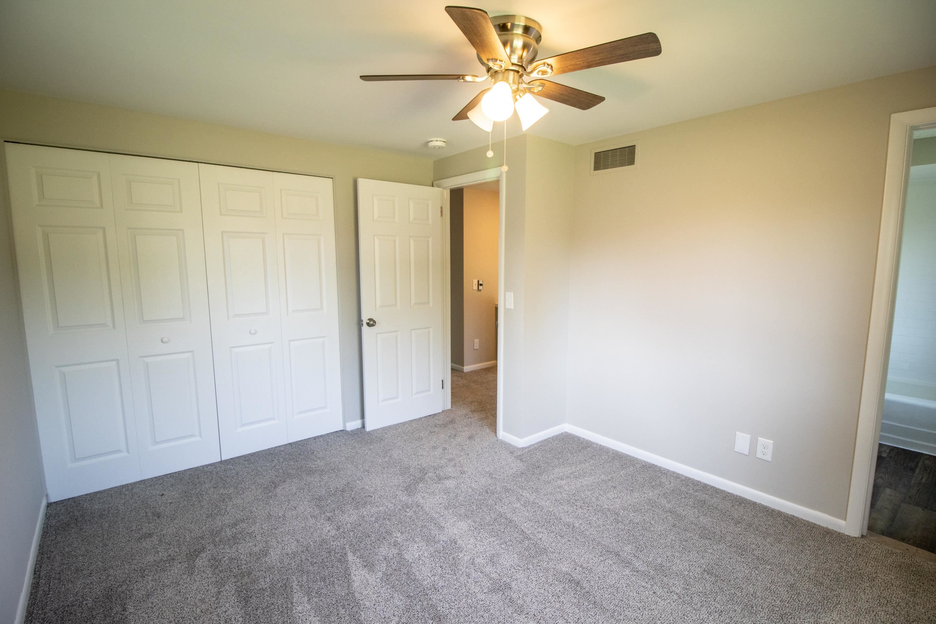 11272 Main Road Fenton, MI 48430 - Photo 13 of 38 50152530-240b577e-b834-405b-a0d4-810f5601b0e6.JPG