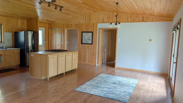 $250,000 | 1637 Wakely Road, Cook, MN 55723