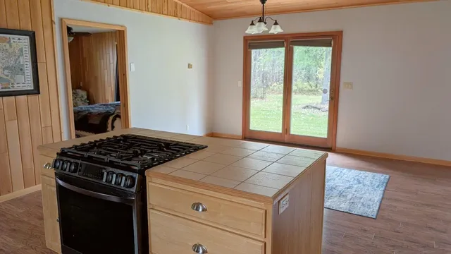 $250,000 | 1637 Wakely Road, Cook, MN 55723