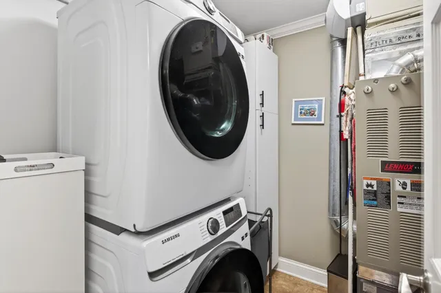 $500,000 | 2670 Commerce Boulevard, Unit 202, Mound, MN 55364