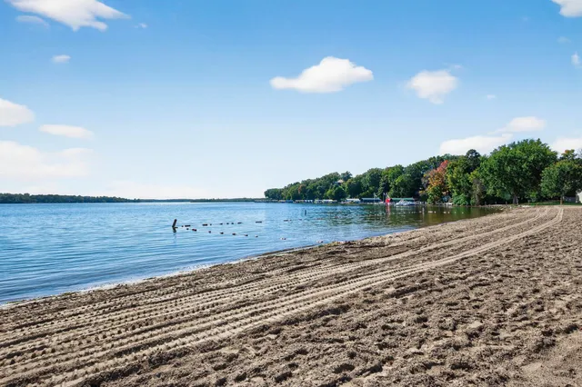 $500,000 | 2670 Commerce Boulevard, Unit 202, Mound, MN 55364