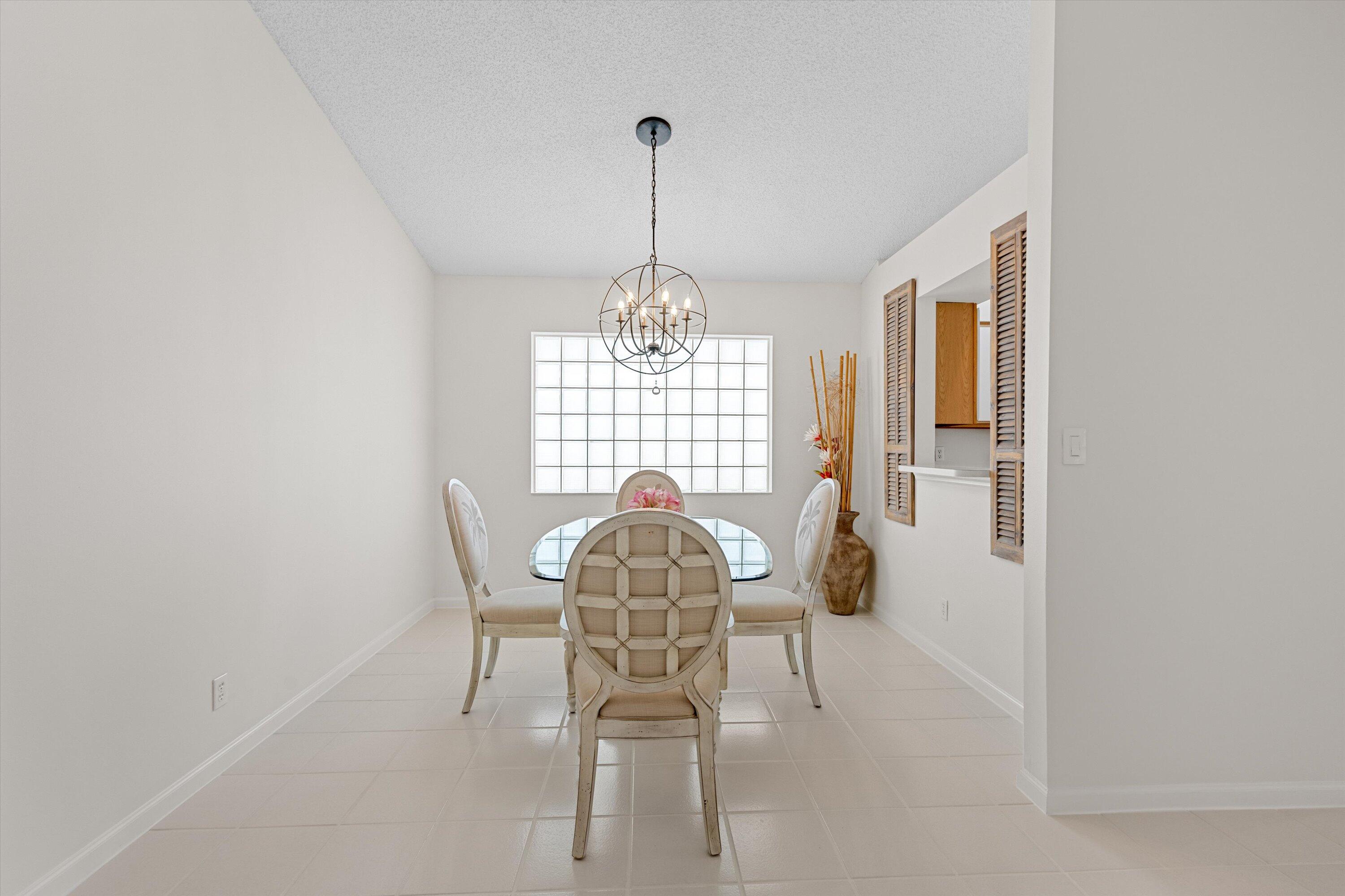 1069 Aviary Road Wellington, FL 33414 - Photo 8 of 28 DIning Room