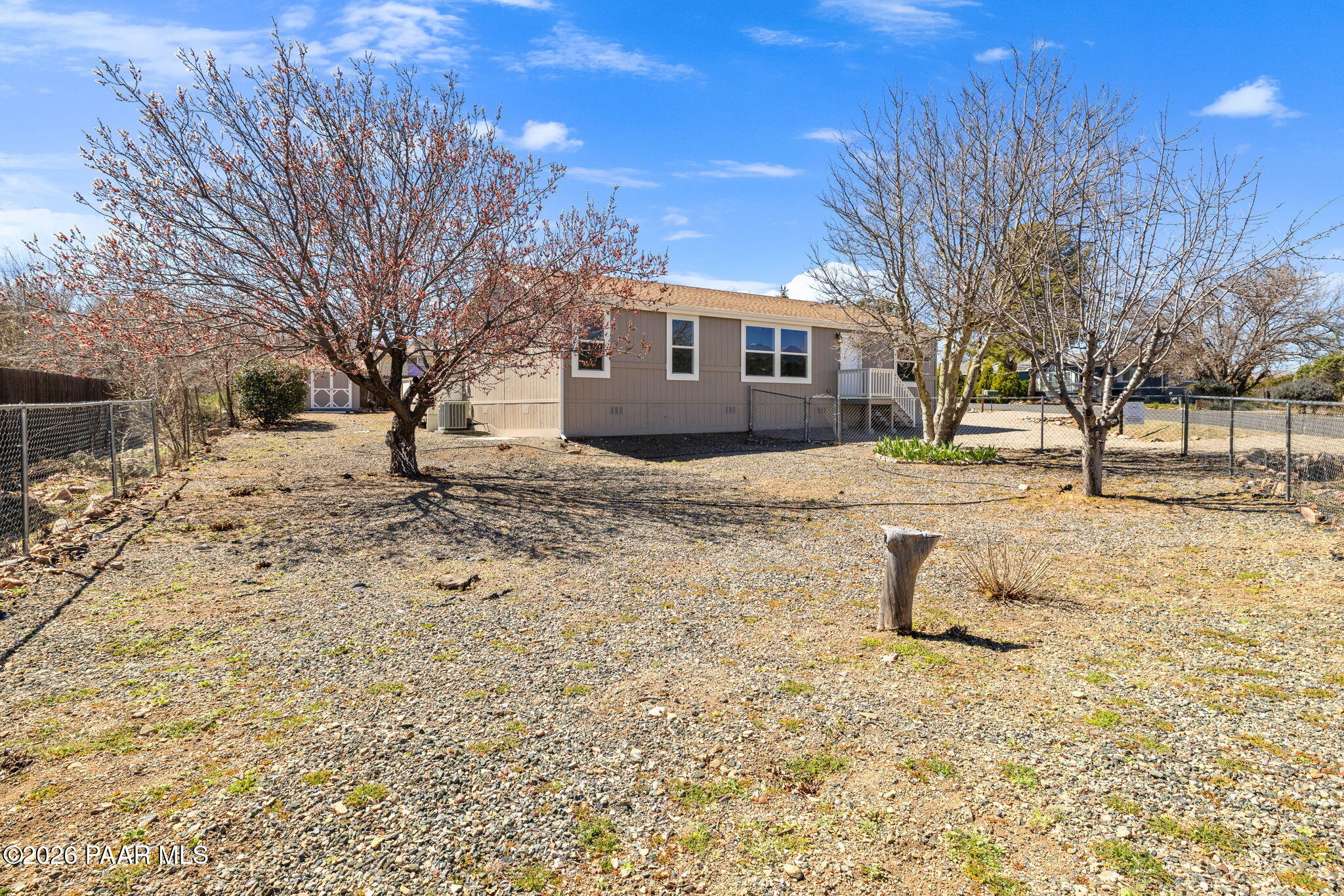 10397 East Durham Road Dewey, AZ 86327 - Photo 5 of 40 FRONT YARD