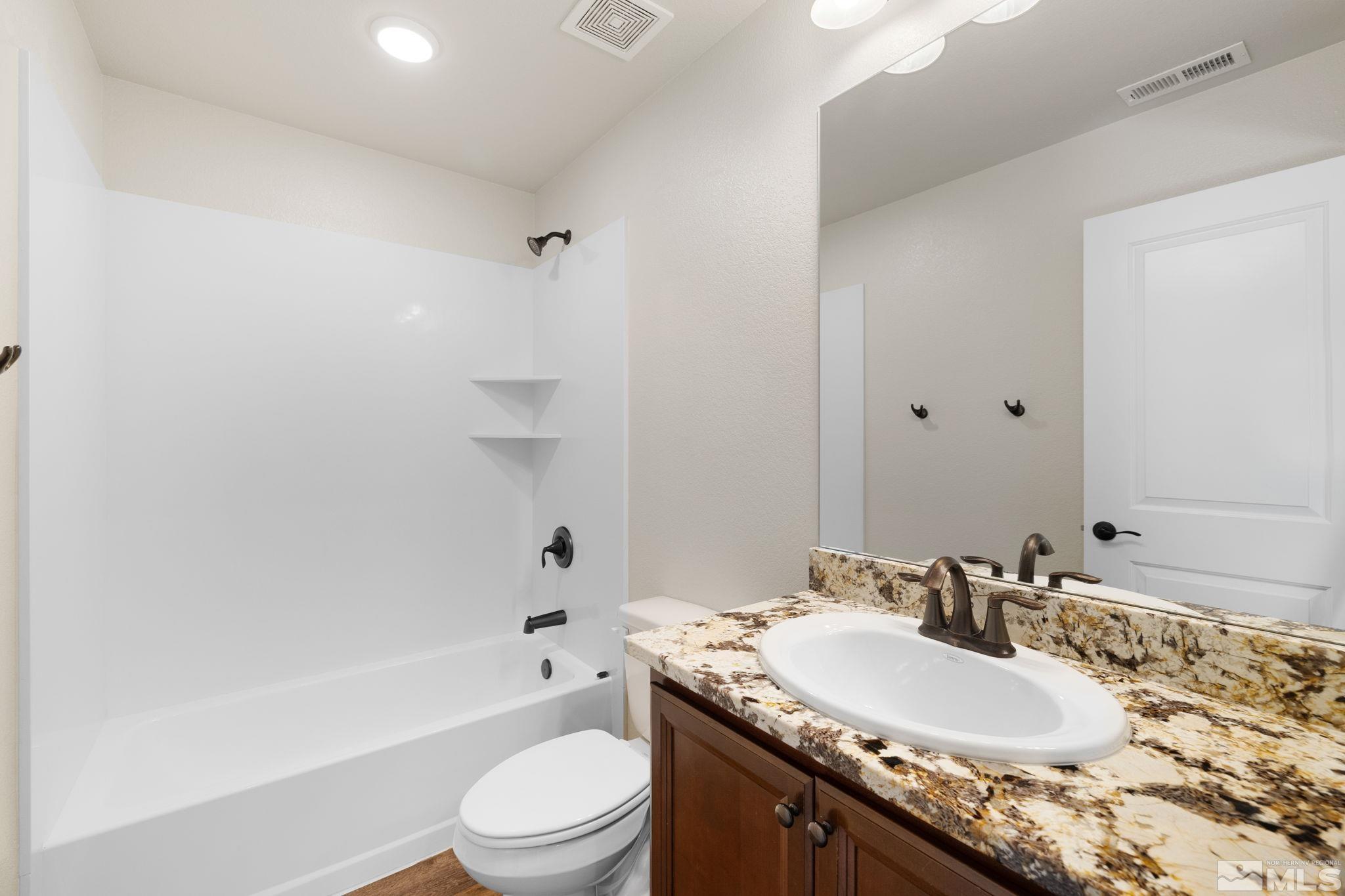 9347 Bay Drive Reno, NV 89506 - Photo 6 of 33 Photo 6