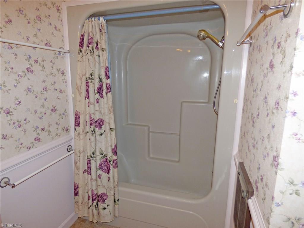 6317 Company Mill Road Climax, NC 27233 - Photo 10 of 25 Gallery Image 10
