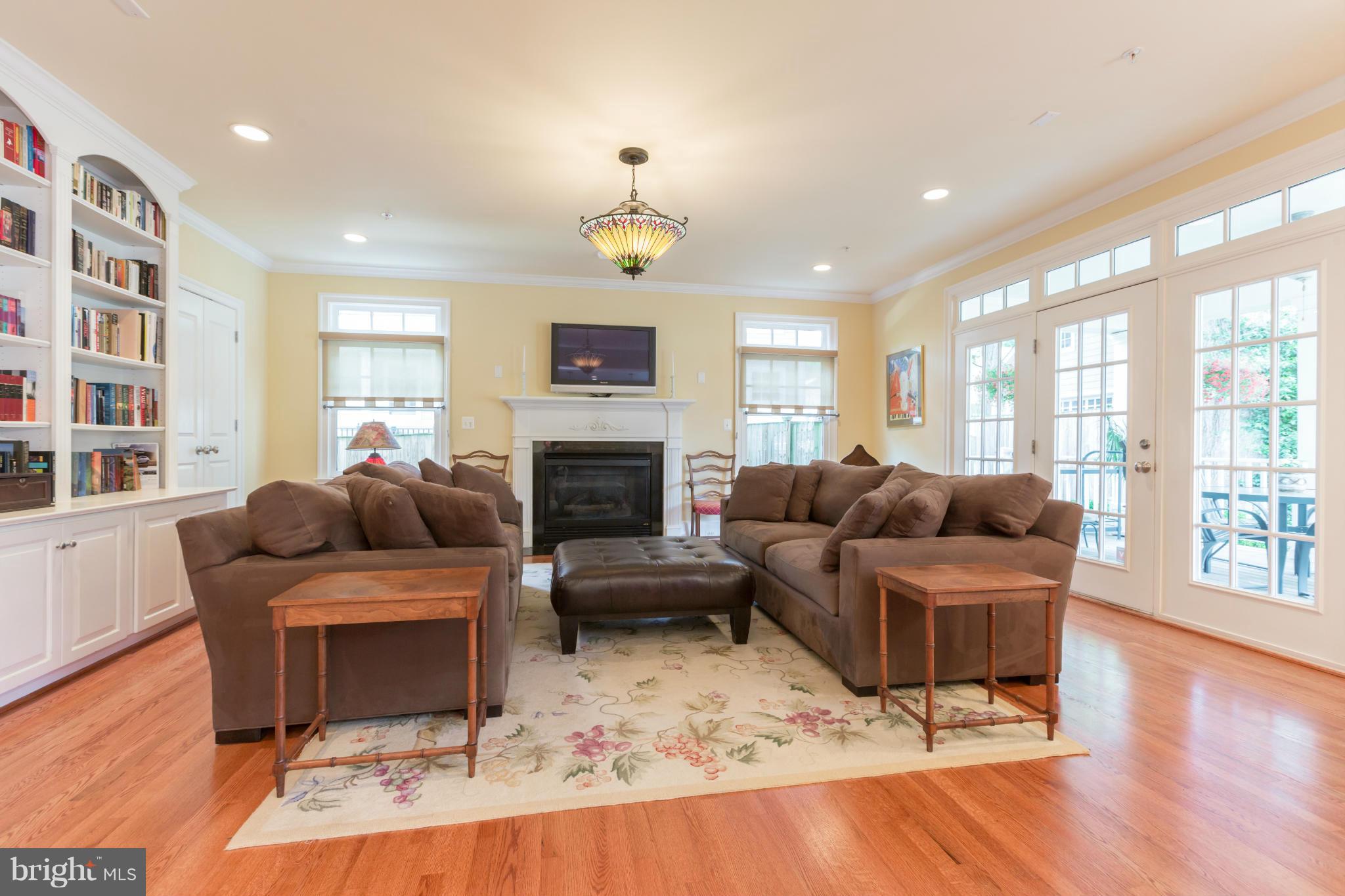 6008 Walhonding Road Bethesda, MD 20816 - Photo 6 of 28 Family Room