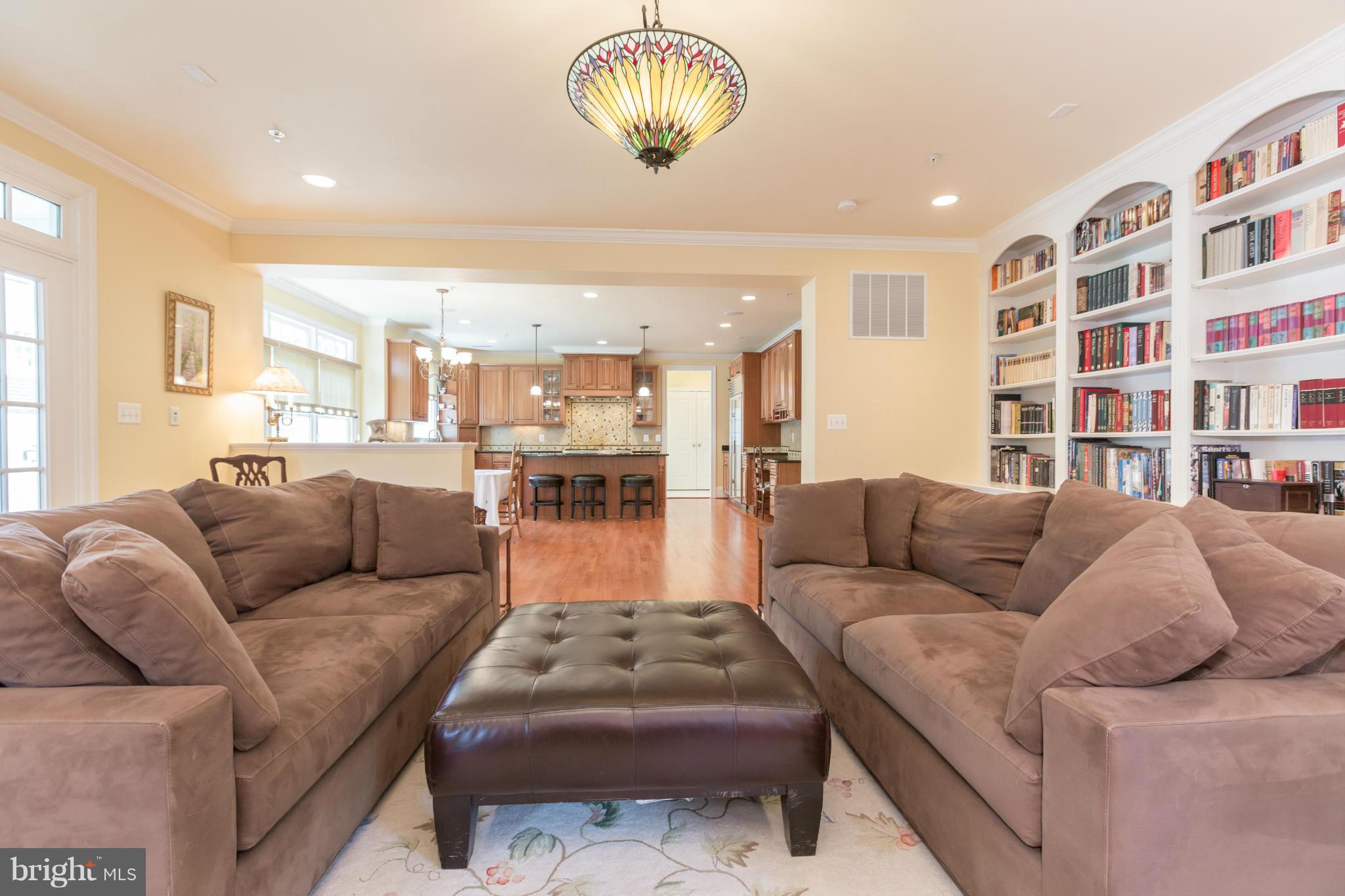 6008 Walhonding Road Bethesda, MD 20816 - Photo 7 of 28 Family Room