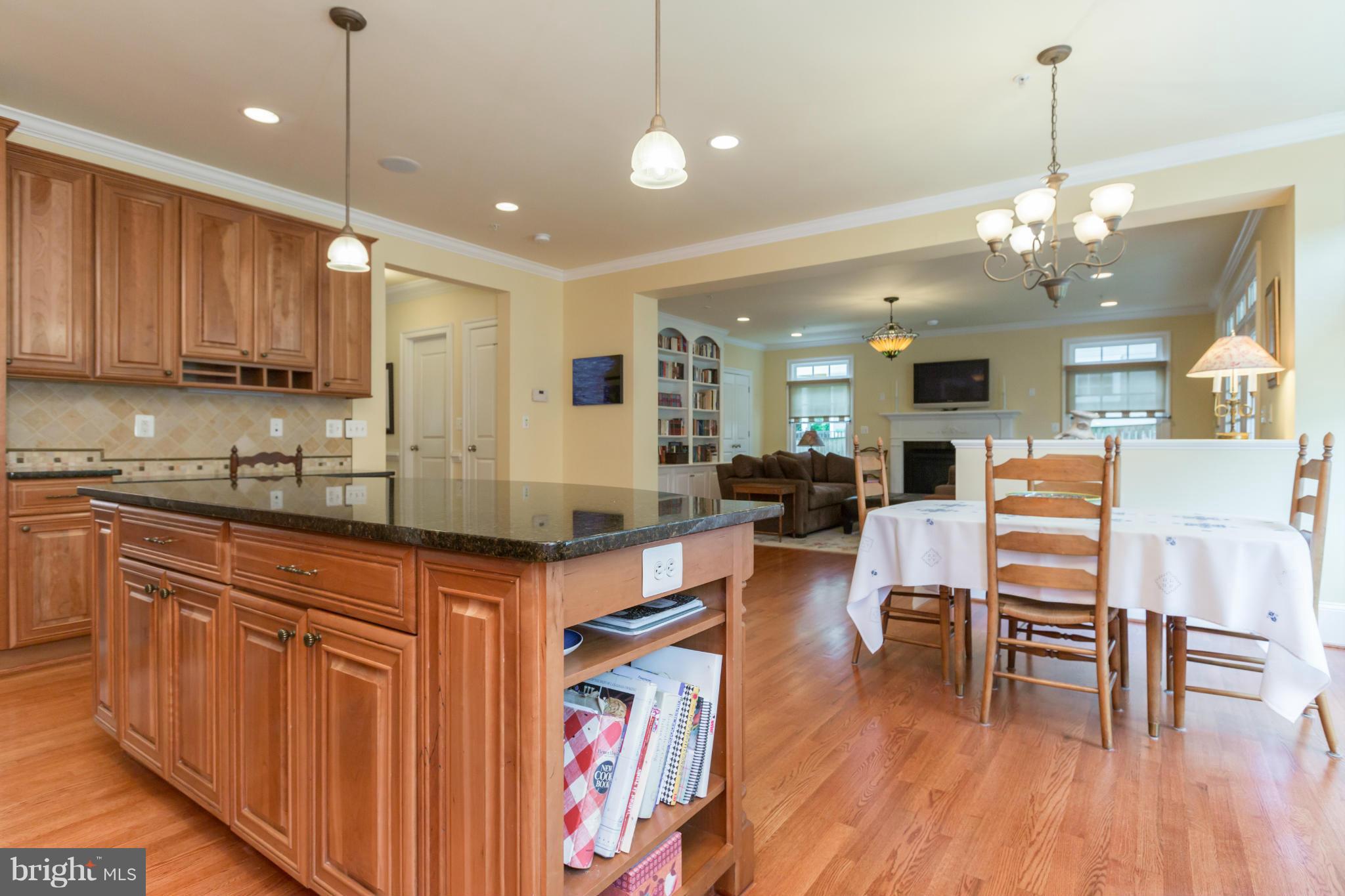 6008 Walhonding Road Bethesda, MD 20816 - Photo 9 of 28 Kitchen