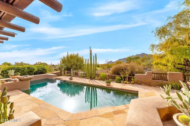 $2,795,000 | 1084 North Boulder Drive, Carefree, AZ 85377