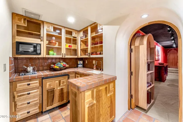 $2,795,000 | 1084 North Boulder Drive, Carefree, AZ 85377