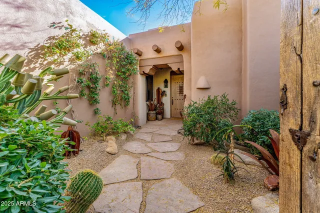 $2,795,000 | 1084 North Boulder Drive, Carefree, AZ 85377