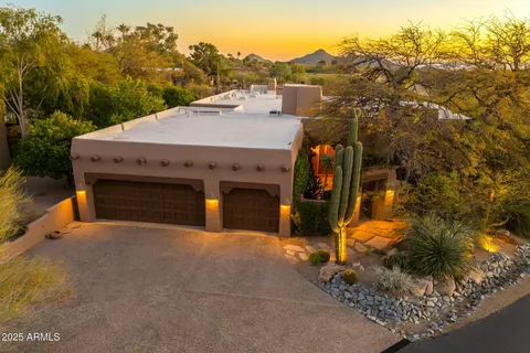 $2,795,000 | 1084 North Boulder Drive, Carefree, AZ 85377