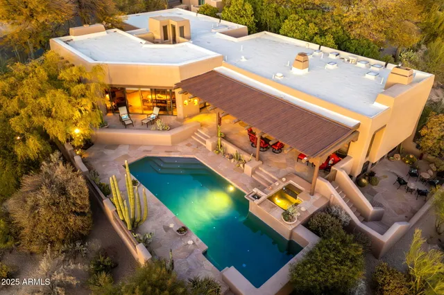$2,795,000 | 1084 North Boulder Drive, Carefree, AZ 85377