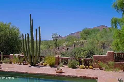 $2,795,000 | 1084 North Boulder Drive, Carefree, AZ 85377