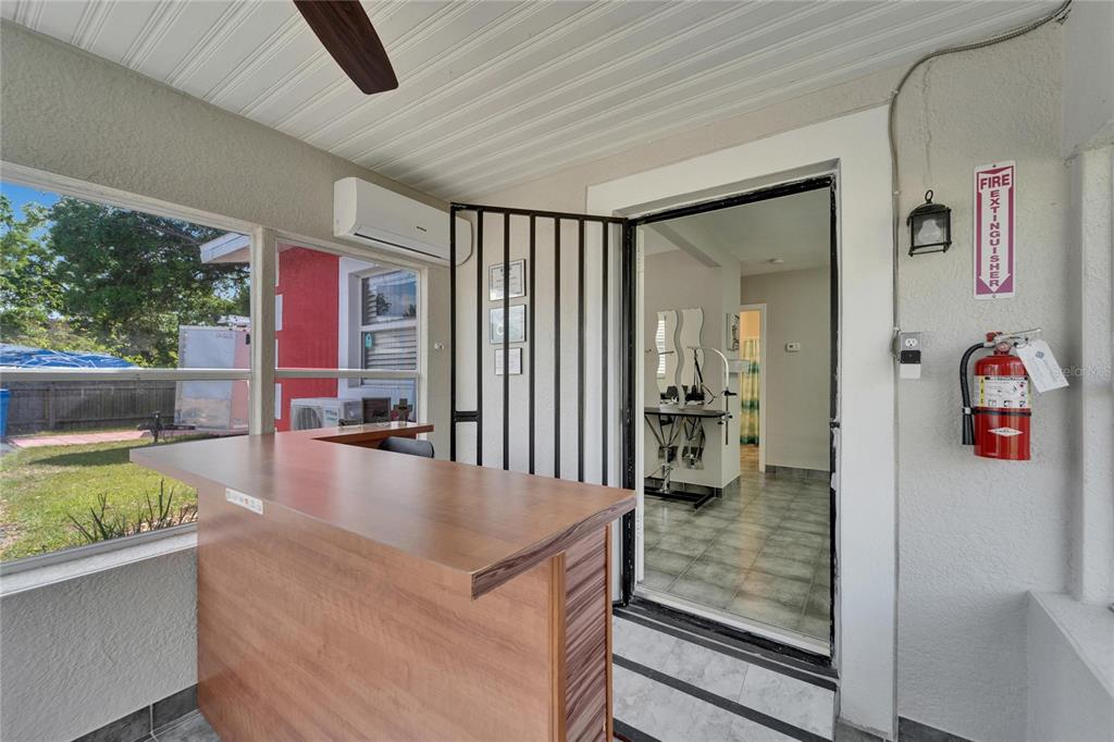 126 Ridgewood Avenue Brandon, FL 33510 - Photo 7 of 85