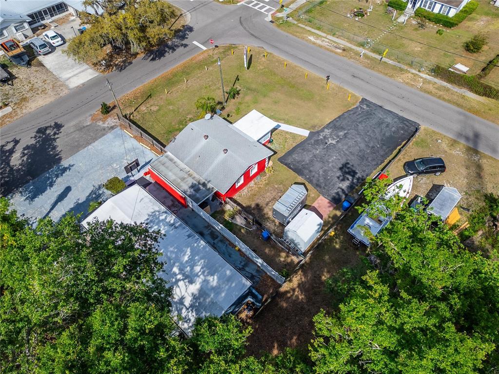 126 Ridgewood Avenue Brandon, FL 33510 - Photo 78 of 85 an aerial view of a house with a yard