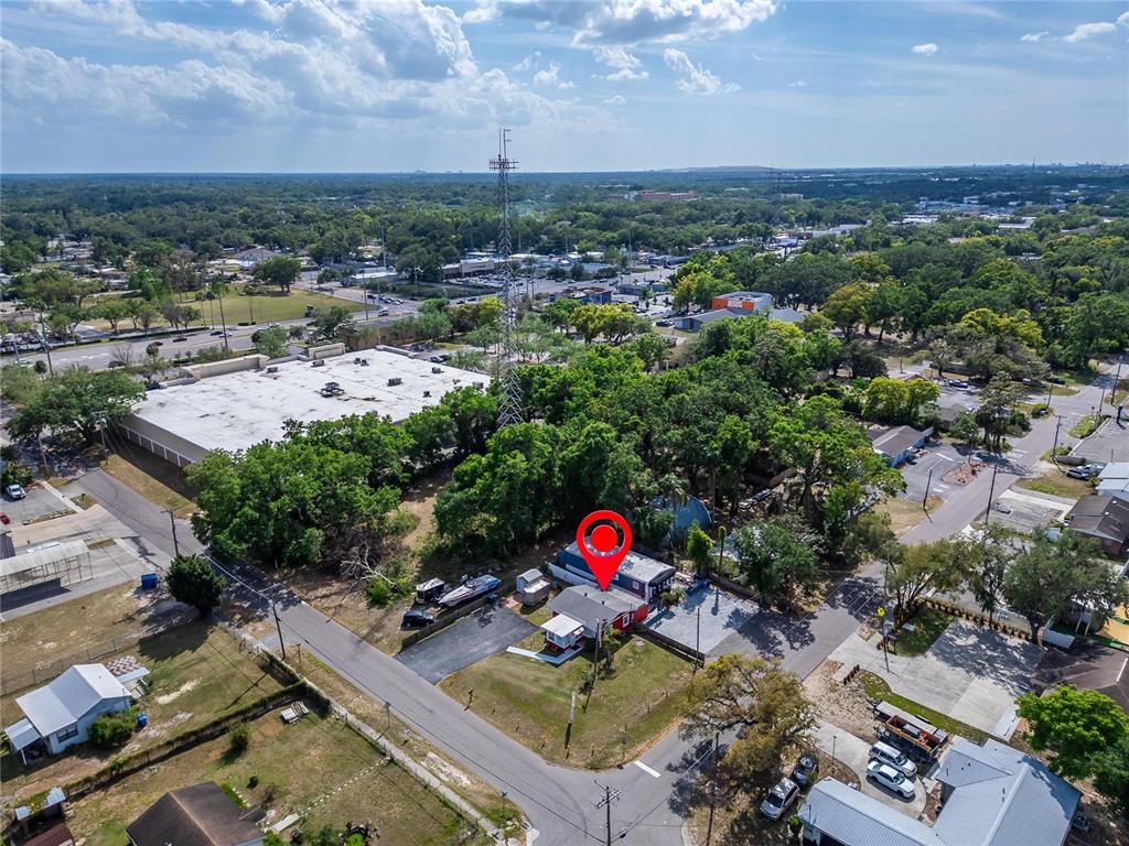 126 Ridgewood Avenue Brandon, FL 33510 - Photo 82 of 85 an aerial view of residential houses with outdoor space