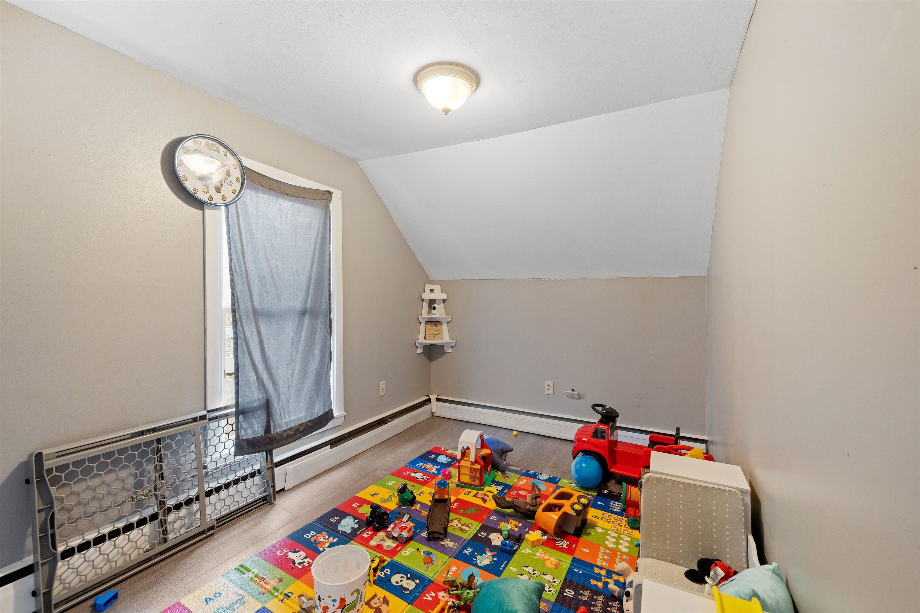 96 Maple Street Newport, NH 03773 - Photo 33 of 35