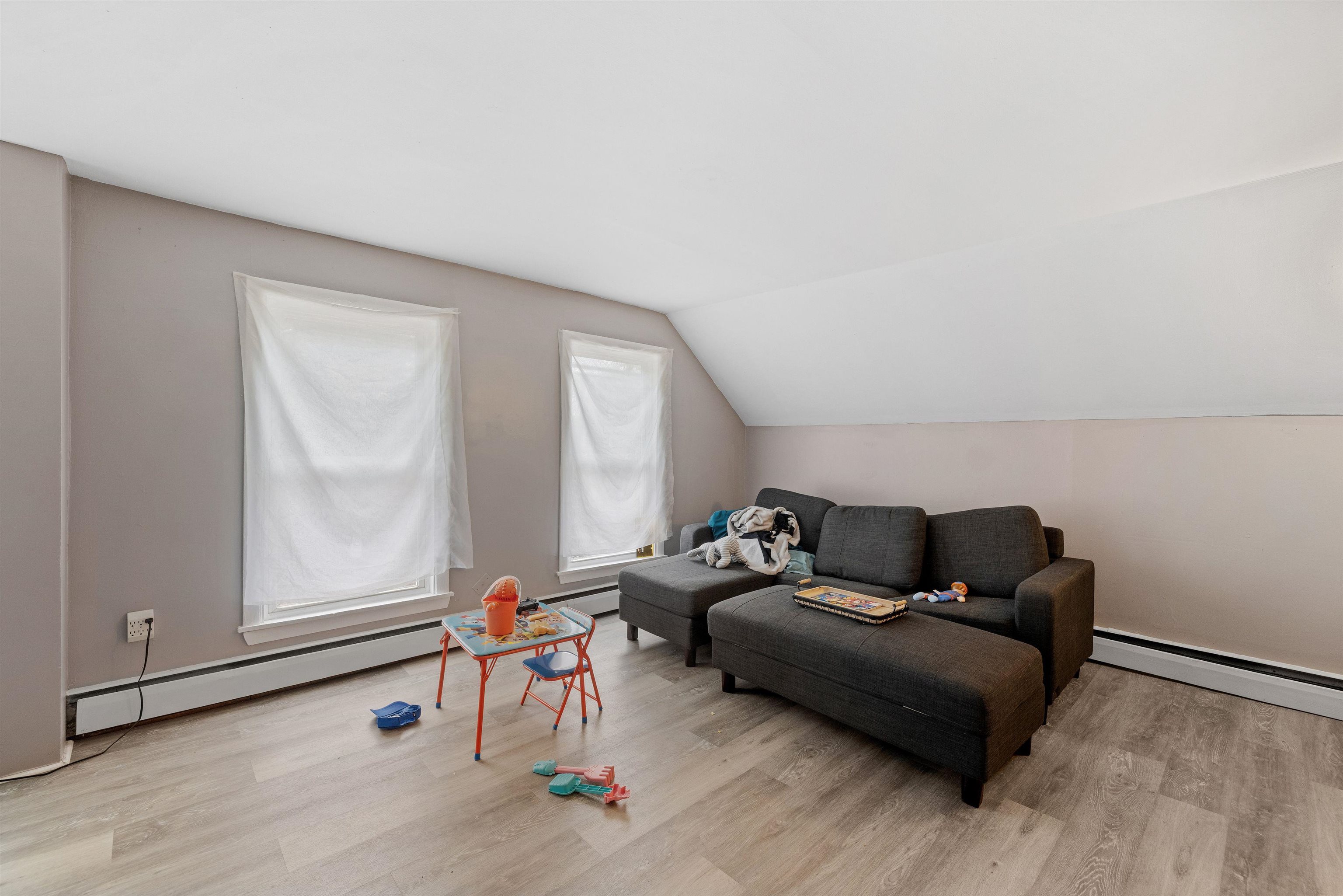 96 Maple Street Newport, NH 03773 - Photo 4 of 35