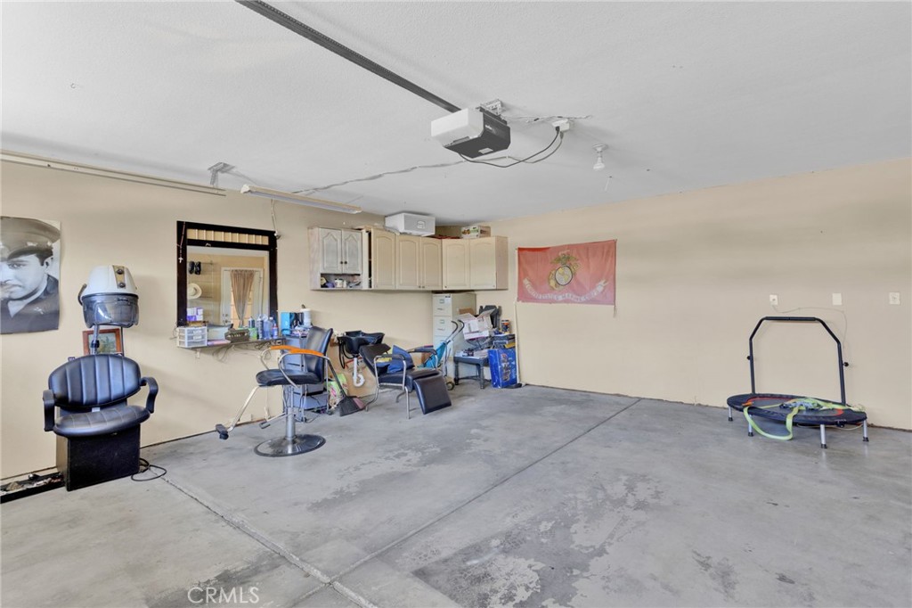 15274 Rodeo Street Hesperia, CA 92345 - Photo 26 of 67