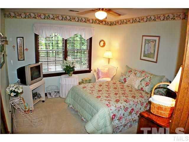 1109 Sapling Place Raleigh, NC 27615 - Photo 19 of 23