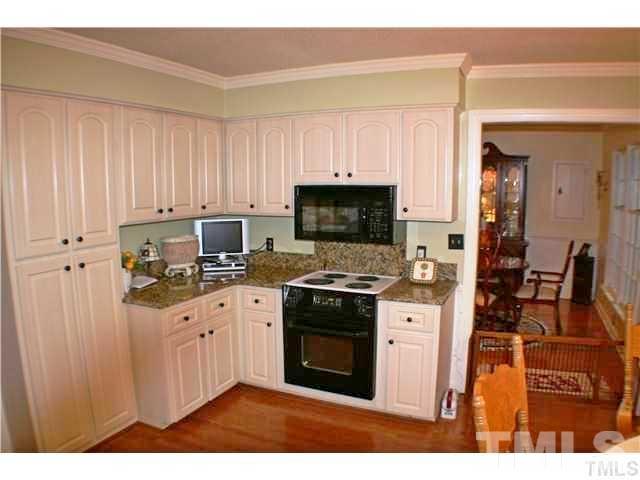 1109 Sapling Place Raleigh, NC 27615 - Photo 9 of 23