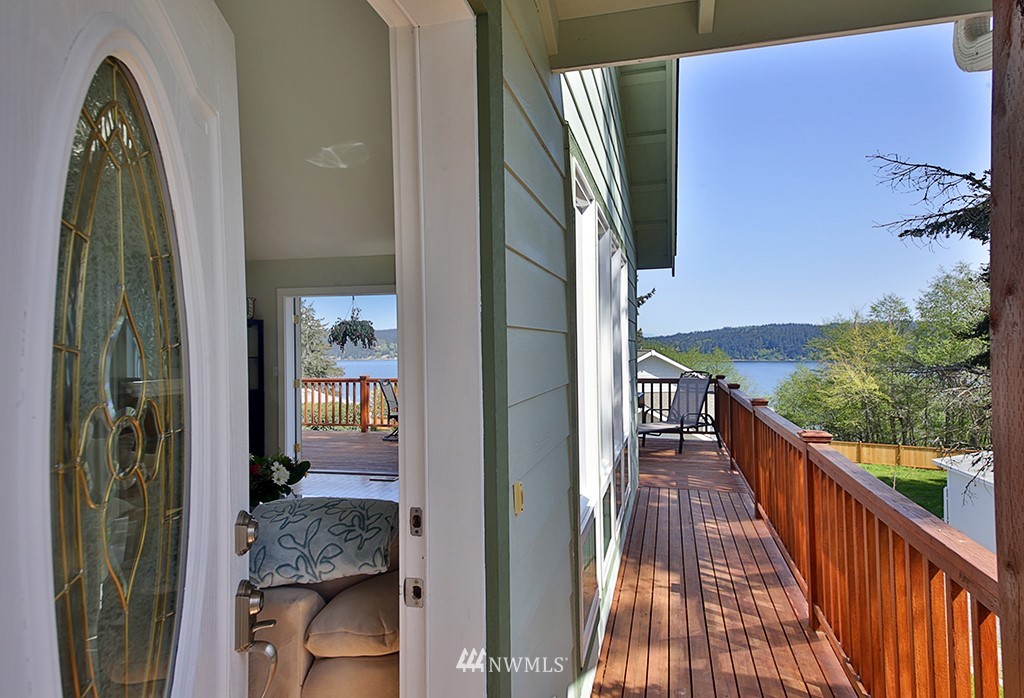 1409 Commodore Place Freeland, WA 98249 - Photo 3 of 25