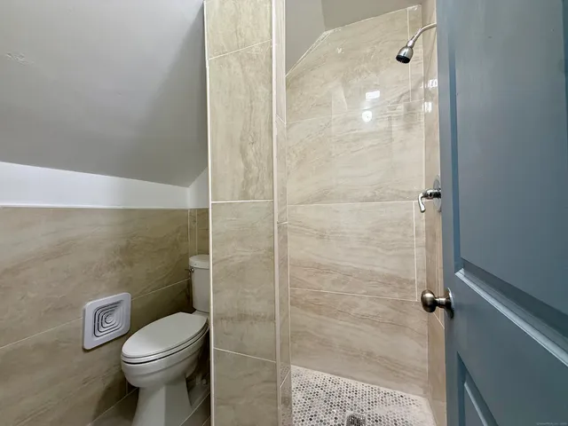 $3,450 | 22 Hawthorne Avenue, Derby, CT 06418