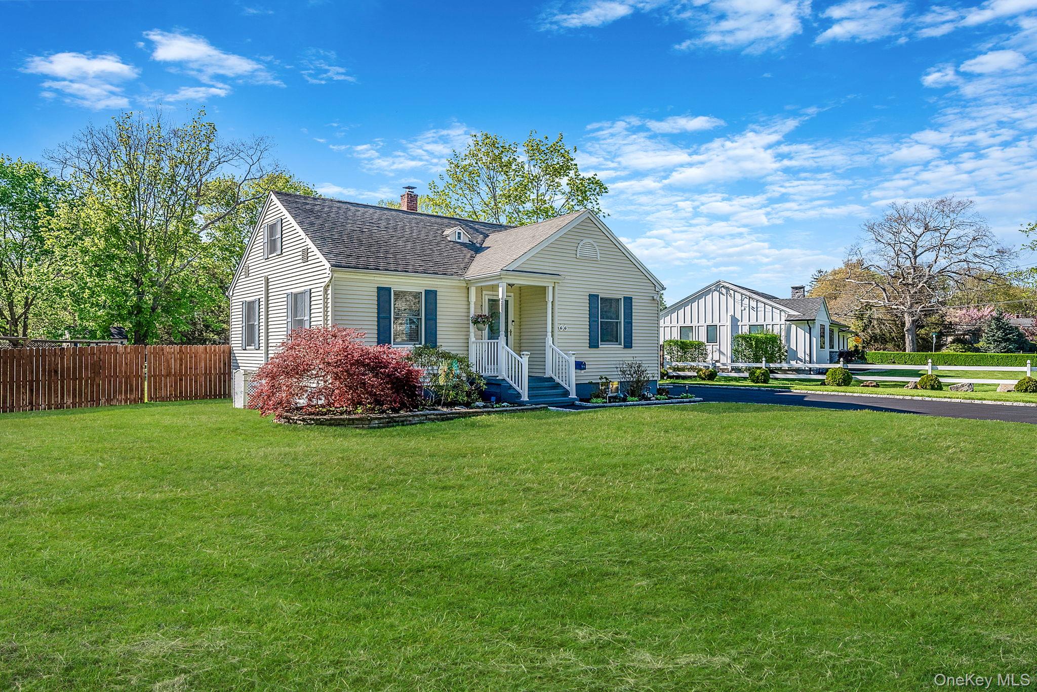 66 Hedge Road East Patchogue, NY 11772 - Photo 11 of 32