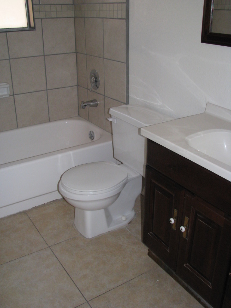 5337 West Granada Road Phoenix, AZ 85035 - Photo 13 of 37 Bathroom