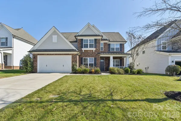 $749,900 | 204 Hampton Trail Drive, Fort Mill, SC 29708